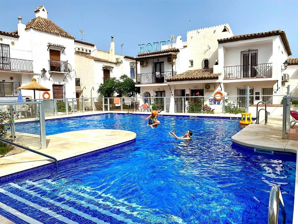 Vila Nueva Nerja 52 Pubelo Andaluz Casasol
